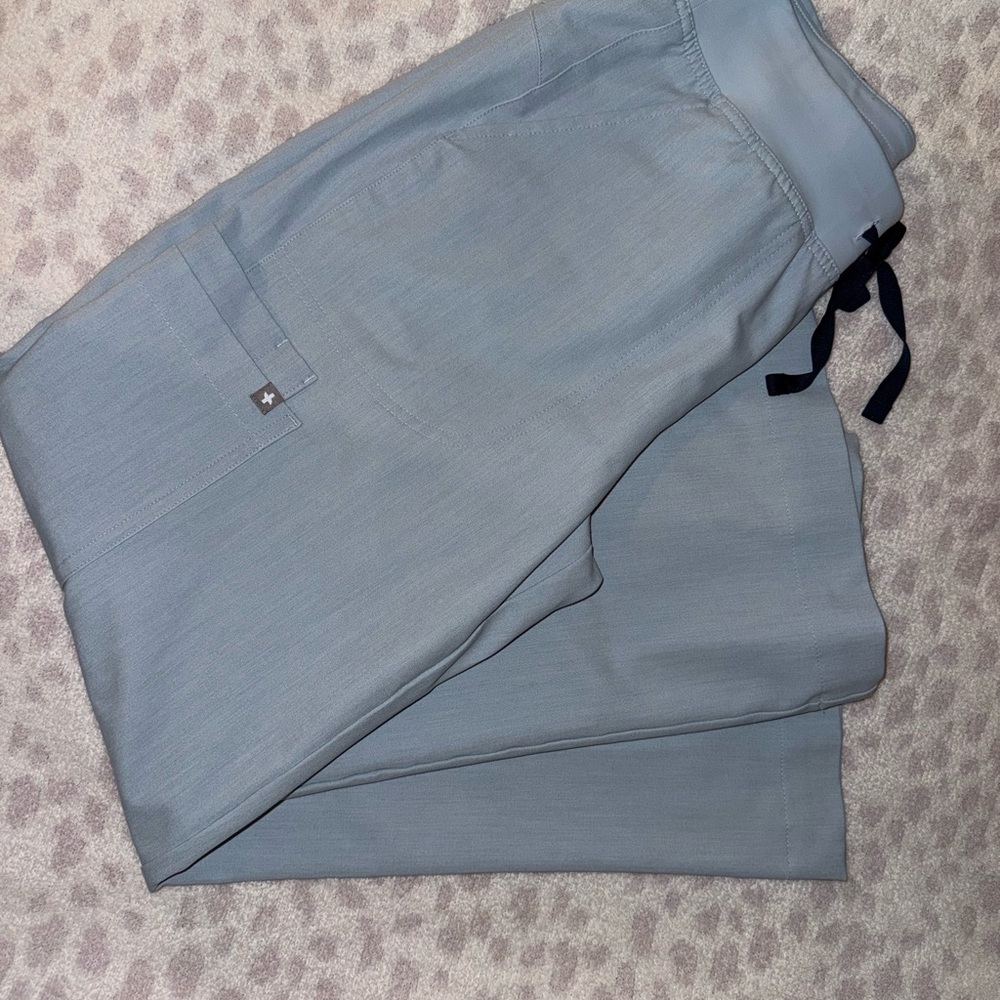 Figs Isabel wide leg scrub pants
